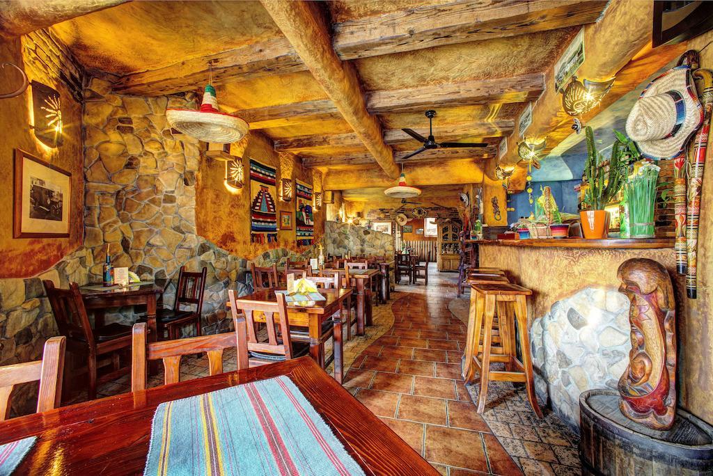 Bed and Breakfast Xavito Санок Экстерьер фото