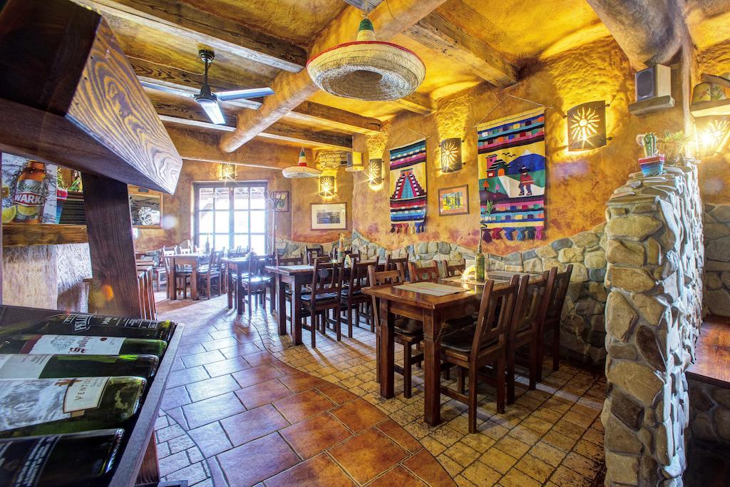 Bed and Breakfast Xavito Санок Экстерьер фото